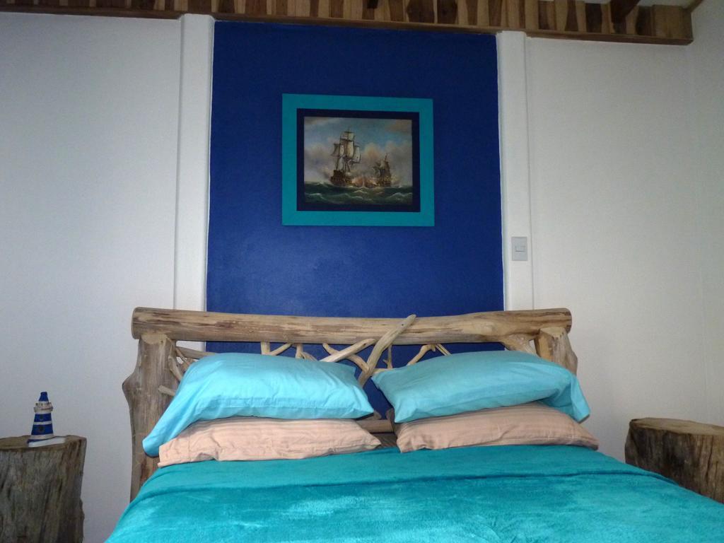 3 Bamboo Eco Lodge 卡维塔 客房 照片
