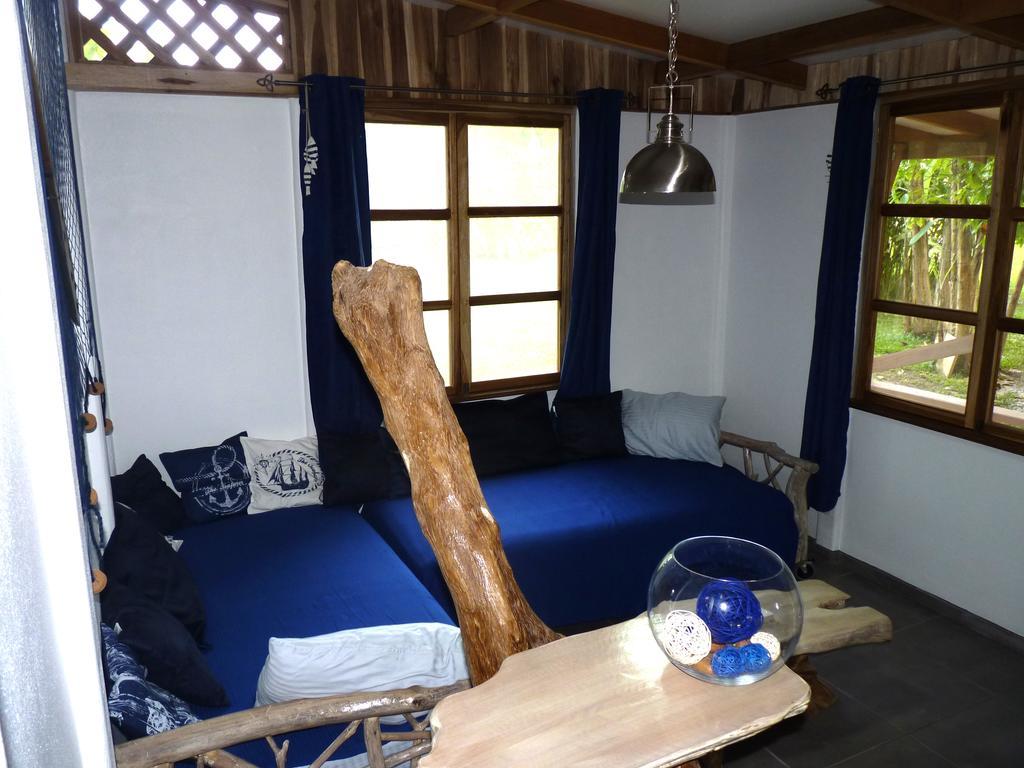 3 Bamboo Eco Lodge 卡维塔 外观 照片