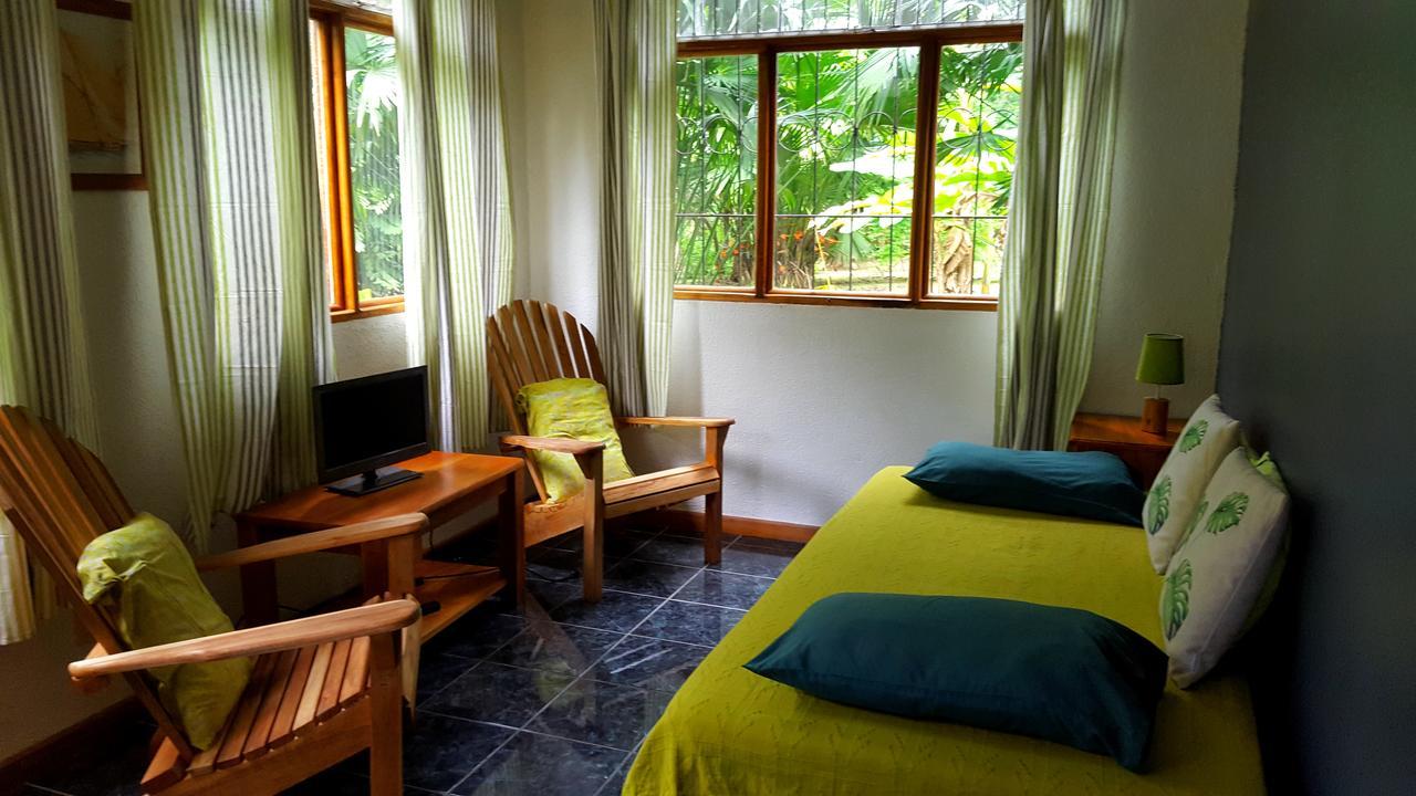 3 Bamboo Eco Lodge 卡维塔 外观 照片