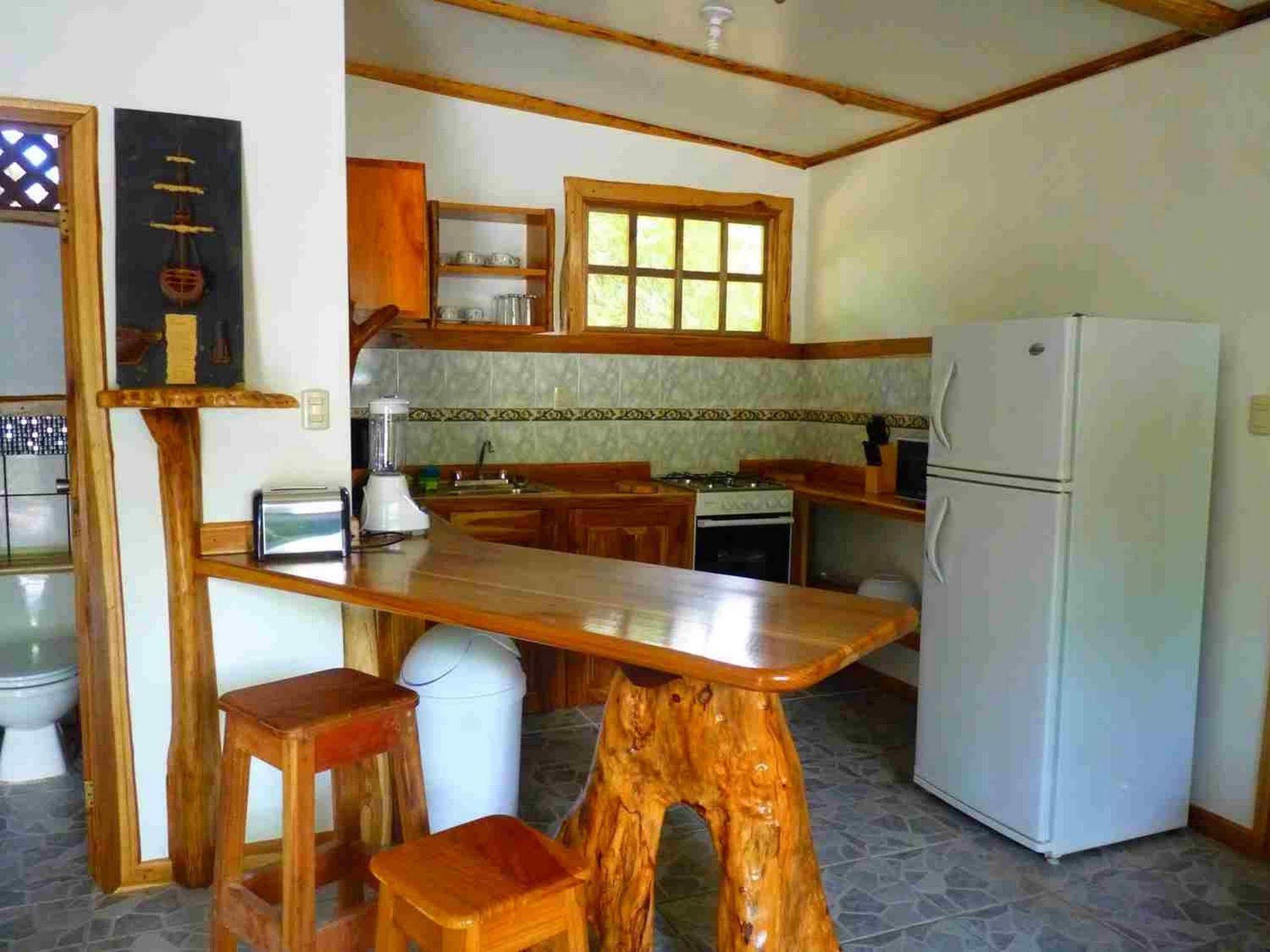 3 Bamboo Eco Lodge 卡维塔 外观 照片