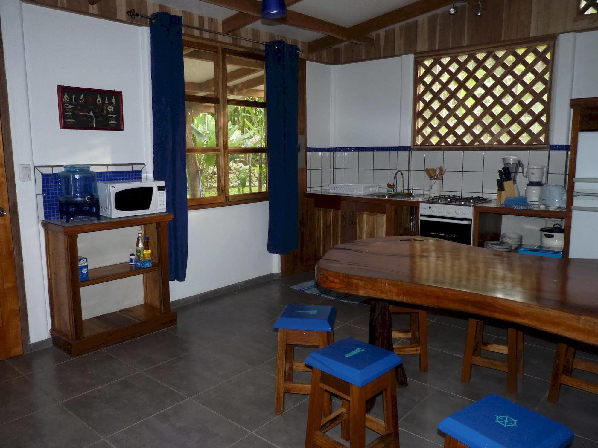 3 Bamboo Eco Lodge 卡维塔 外观 照片