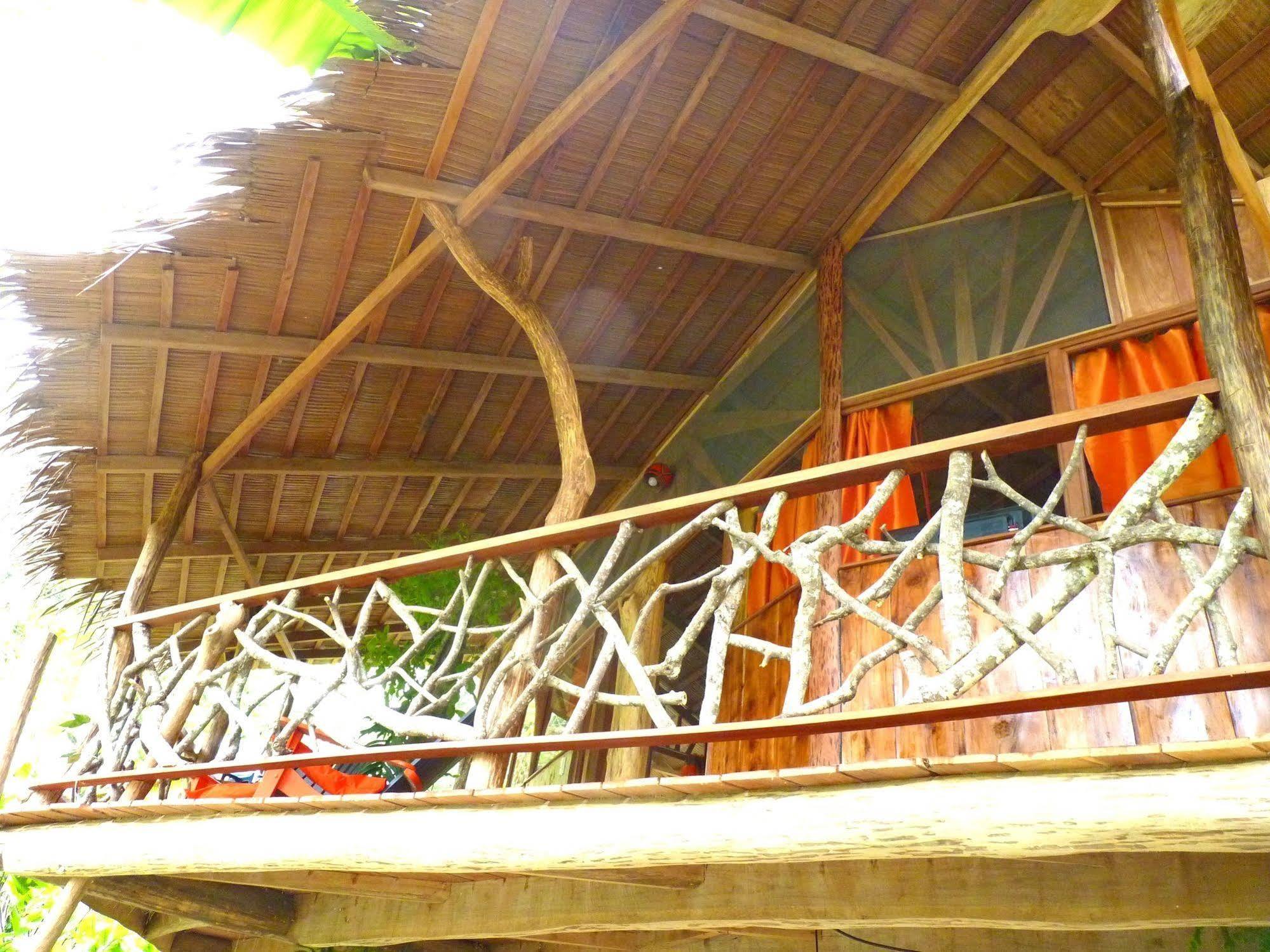 3 Bamboo Eco Lodge 卡维塔 外观 照片