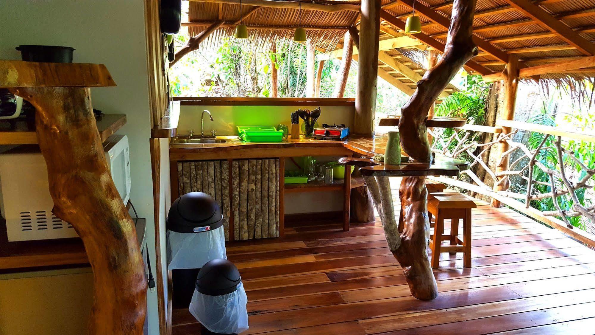 3 Bamboo Eco Lodge 卡维塔 外观 照片